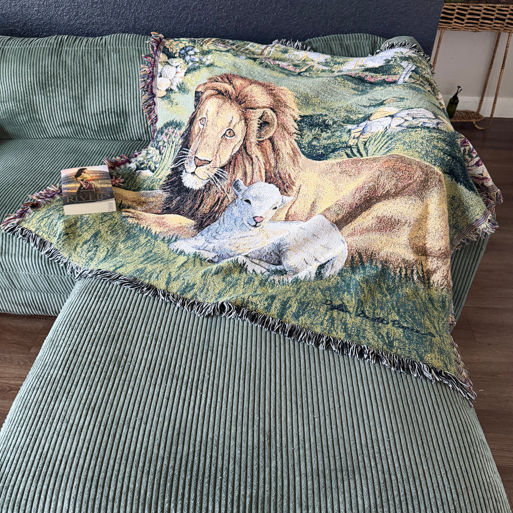 Vintage The Lion and The Lamb Tapestry Throw Blanket
