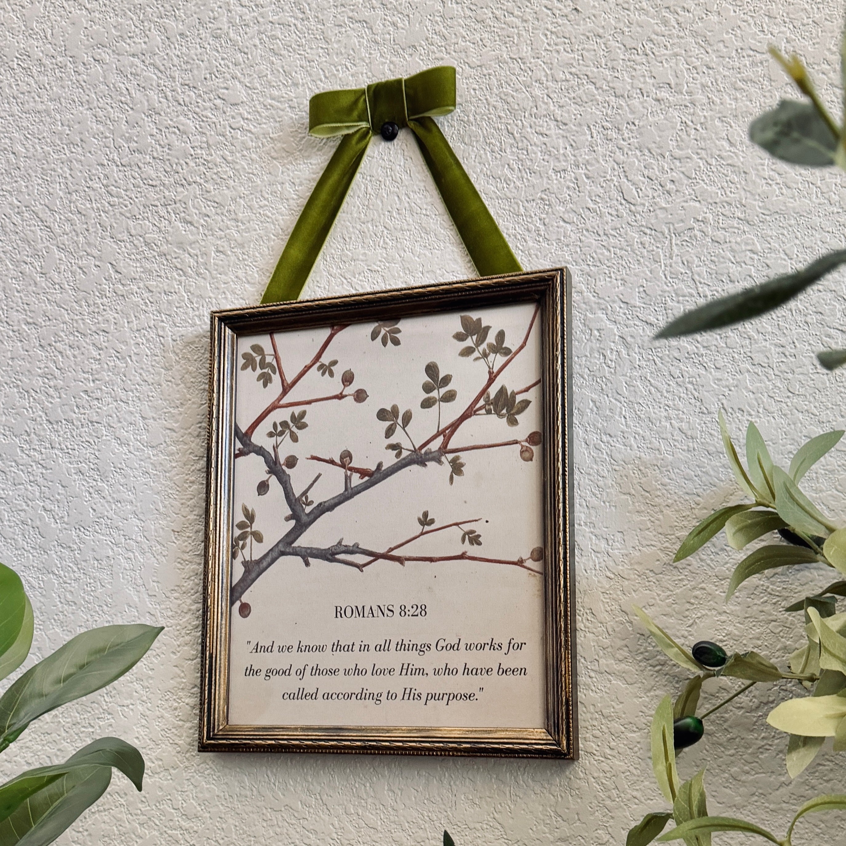 Romans 8:28 “God Works for the Good” Bible Verse in Refinished Vintage Detailed Wood Frame with Velvet Bow Hanger 8x10