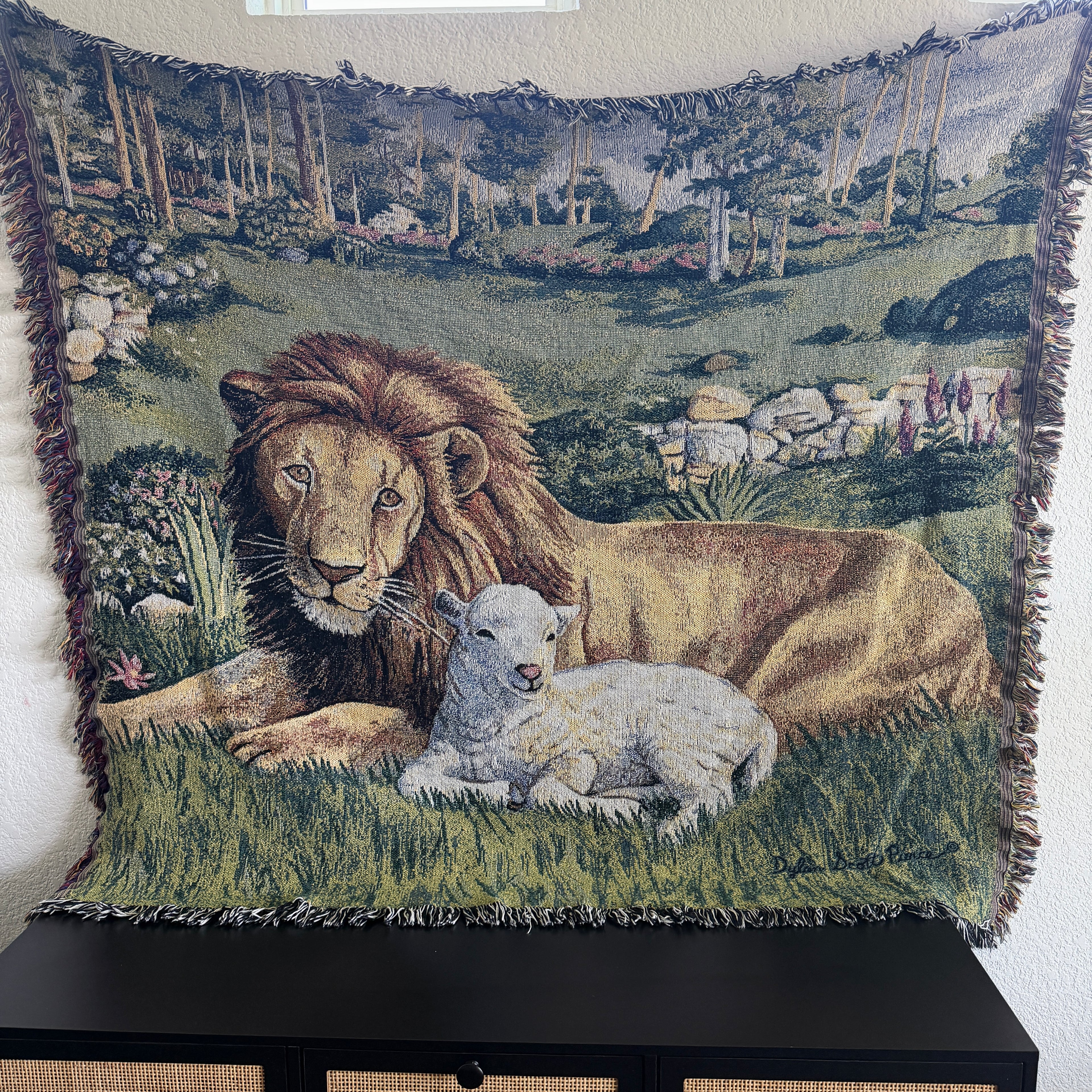 Vintage The Lion and The Lamb Tapestry Throw Blanket