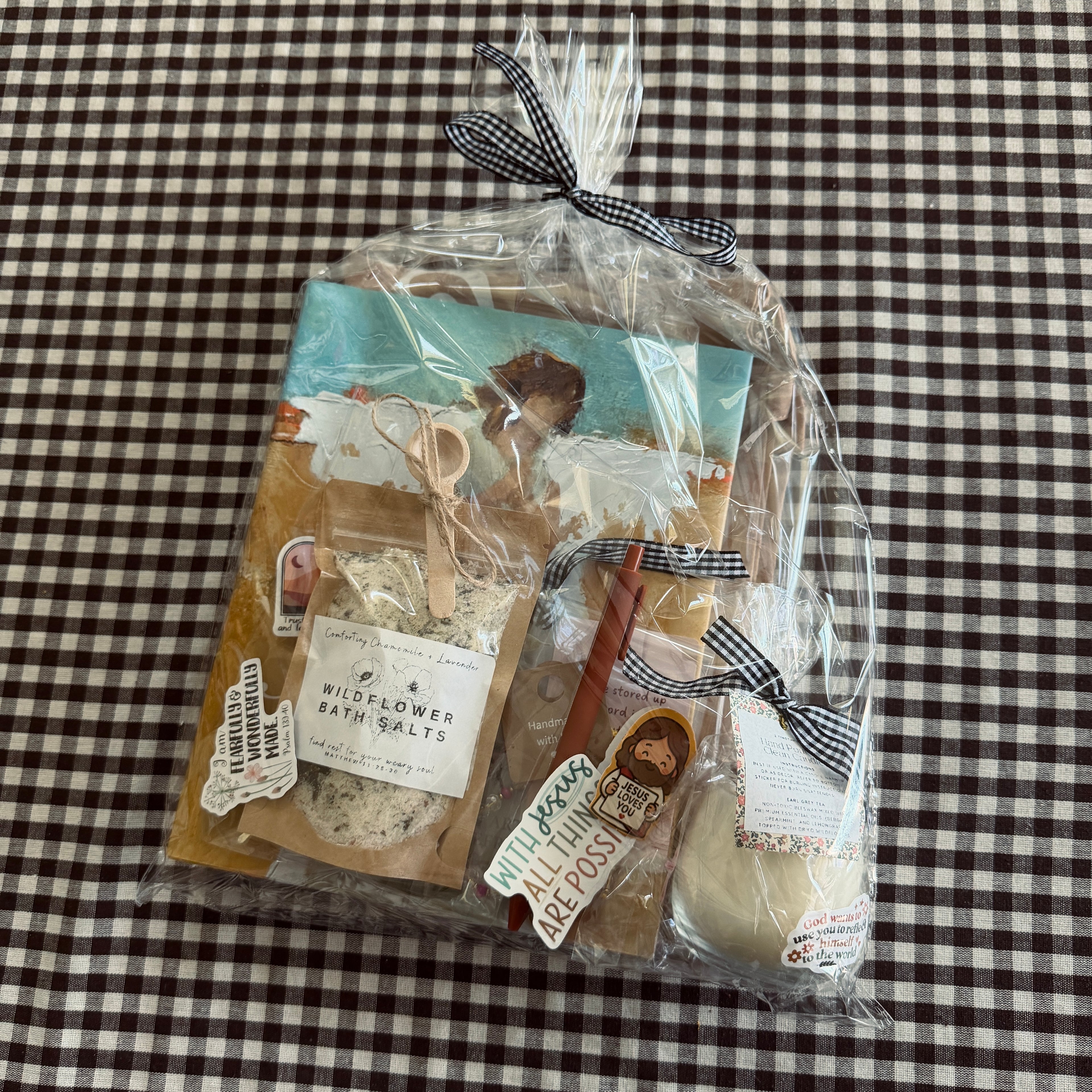 Angels: Devotions & Art Book Bag Bundle