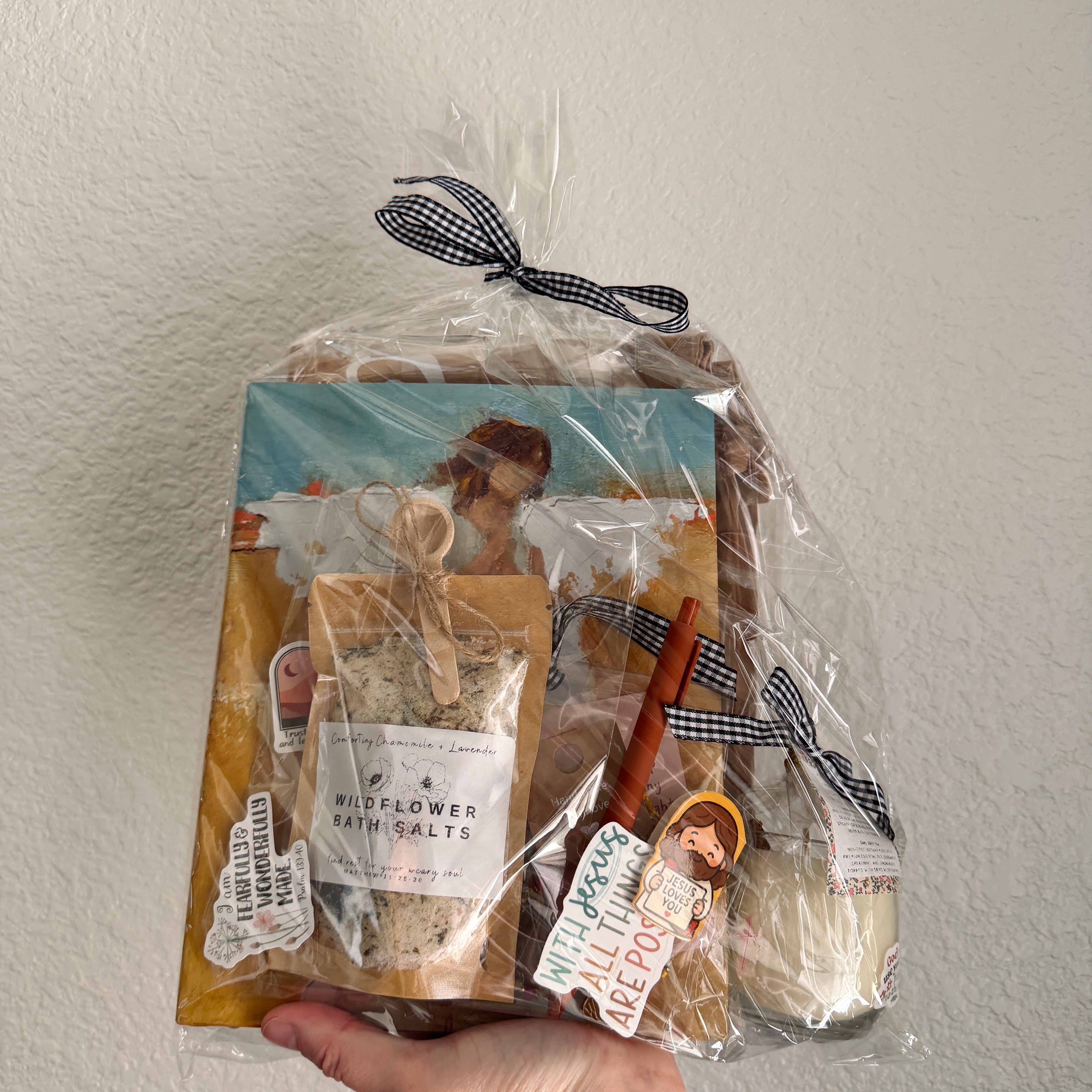 Angels: Devotions & Art Book Bag Bundle